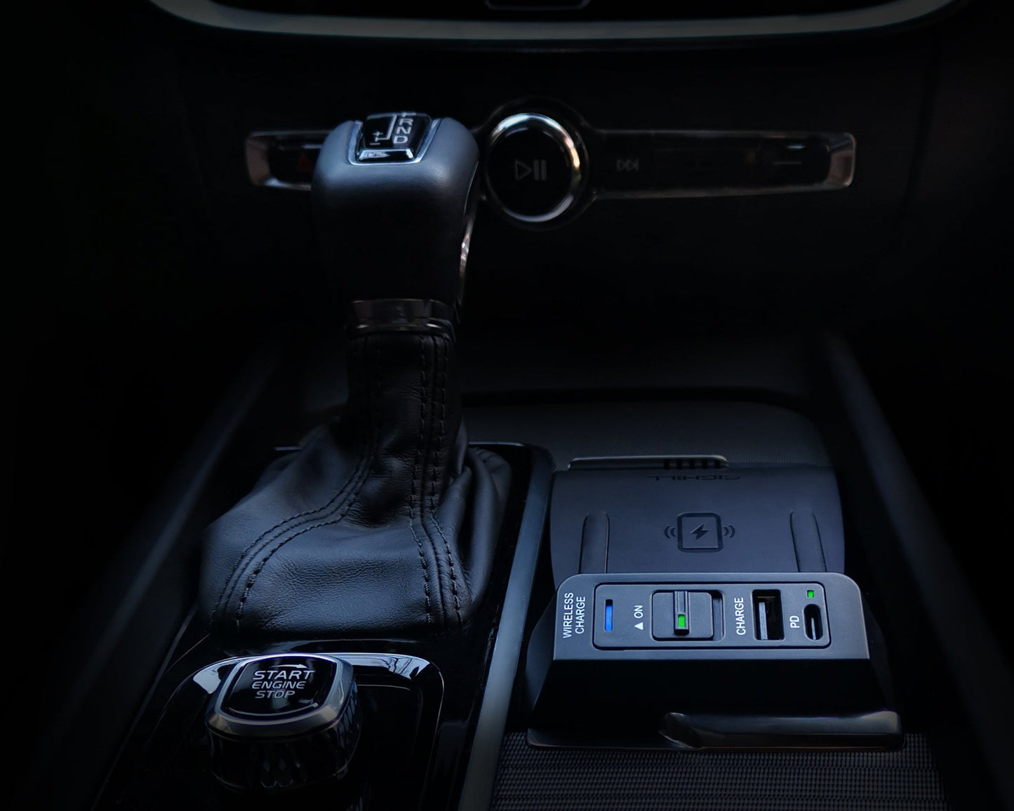 DOCK SPA Wireless Charger Custom Vehicle Unit